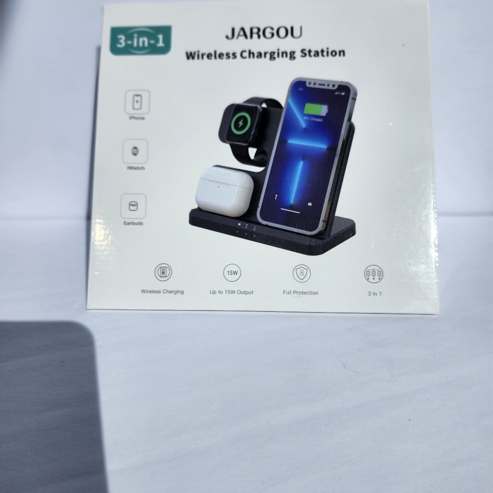 Jargou 3 in 1 wireless charging station